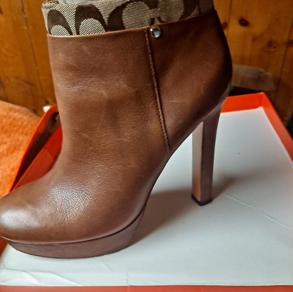 Coach angle boots - Picture 2 of 2